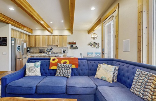 McCall House | Gorgeous golf course townhome with great views, gas fireplace, EV charger