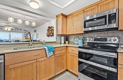Indian Rocks Beach Condo | Gorgeous GULF FRONT, 3BR/2BA - Water Views From Every Room- NO HURRICANE DAMAGE