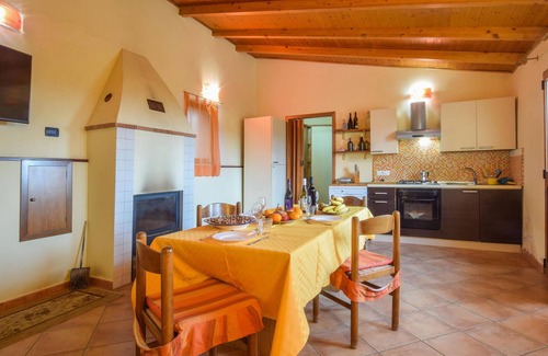 Santa Lucia del Mela House | Gorgeous home in Santa Lucia del Mela