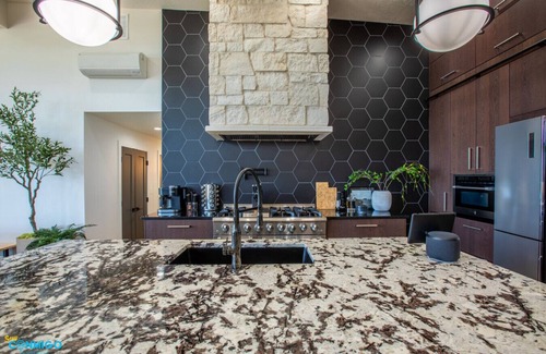 Lakeview House | Gorgeous Home + Hot Tub + Three Game Rooms + Views