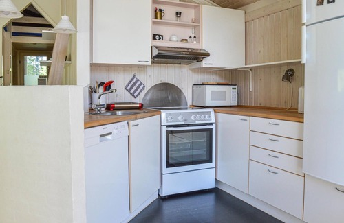 Aalbaek House | Gorgeous home in ålbæk with kitchen