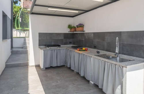 Banjole House | Gorgeous home in Banjole with WiFi