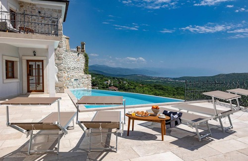 Bribir House | Gorgeous home in Bribir with WiFi