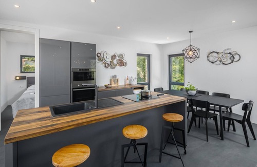 Groznjan House | Gorgeous home in Buje with kitchen