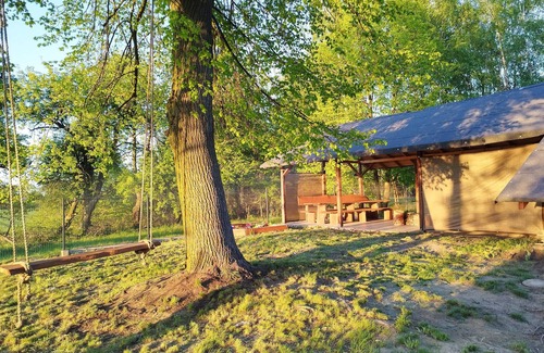 Czerniewice House | Gorgeous home in Czerniewice with WiFi