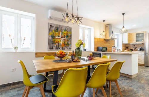 Kras House | Gorgeous home in Dobrinj