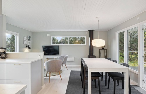 Farvang House | Gorgeous home in Fårvang with WiFi