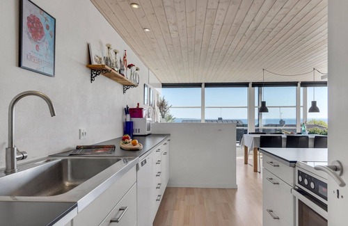 Bøjden House | Gorgeous home in Faaborg with kitchen