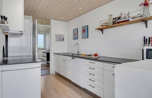 Bøjden House | Gorgeous home in Faaborg with kitchen