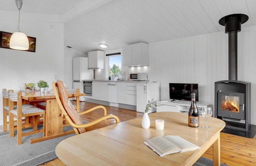 Udsholt House | Gorgeous home in Græsted with WiFi