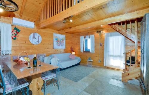 Krapinske Toplice House | Gorgeous Home In Krapinske Toplice With Wifi