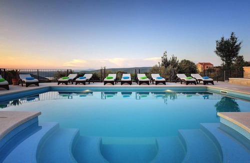 Rakalj House | Gorgeous home in Krnica