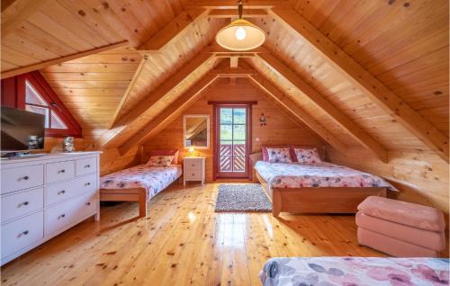 Licko Lesce House | Gorgeous Home In Licko Lesce