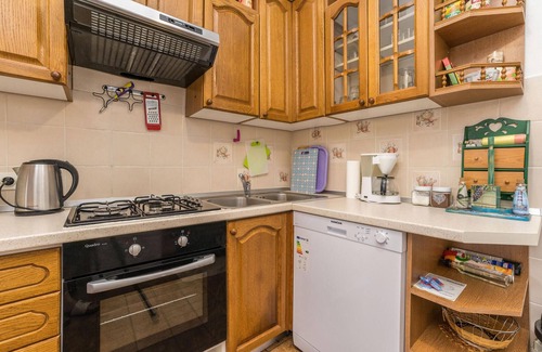 Jakisnica House | Gorgeous home in Lun with WiFi