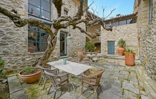 Lussan House | Gorgeous Home In Lussan With Wifi