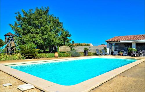 Arles House | Gorgeous Home In Moulès With Wifi