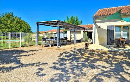 Arles House | Gorgeous Home In Moulès With Wifi