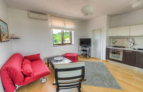 Murter House | Gorgeous home in Murter with private swimming pool, can be inside or outside