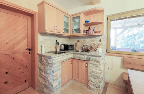 Brestovac House | Gorgeous home in Novo Zvecevo with WiFi