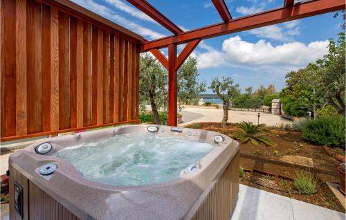 Nerezine House | Gorgeous Home In Nerezine With Wifi