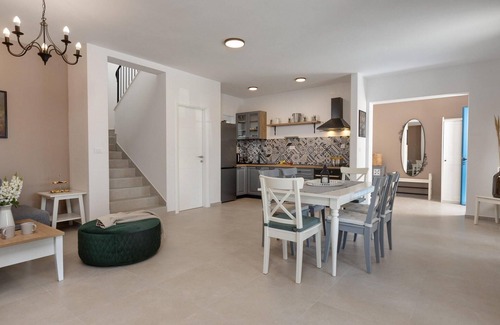 Nin House | Gorgeous home in Nin with WiFi