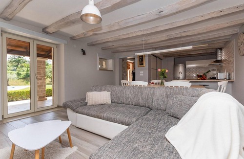 Beram House | Gorgeous home in Pazin