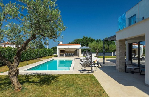 Vrznaveri House | Gorgeous home in Porec