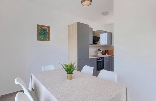 Peroj House | Gorgeous home in Pula