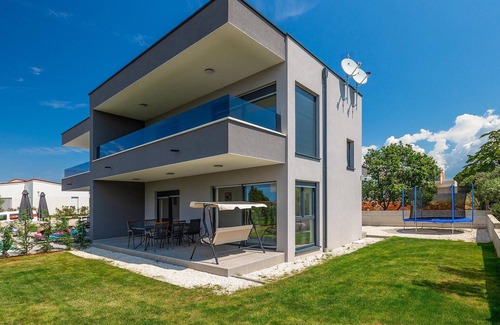Peroj House | Gorgeous home in Pula