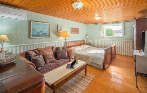 Ravni House | Gorgeous Home In Ravni With Wifi