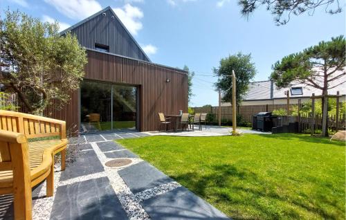 Saint-Jacques House | Gorgeous Home In Sarzeau With Kitchen