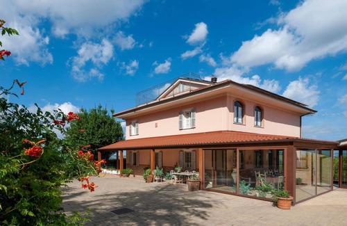 Servigliano House | Gorgeous home in Servigliano