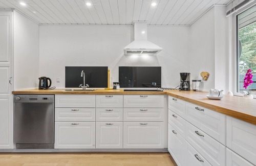 Skjern House | Gorgeous home in Skjern with WiFi