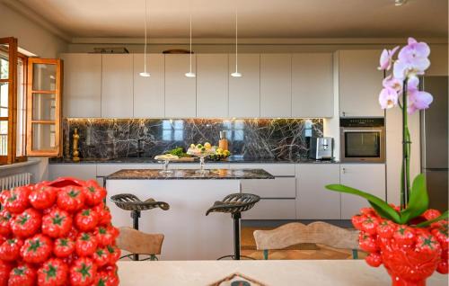 Pietrasanta House | Gorgeous Home In Strettoia