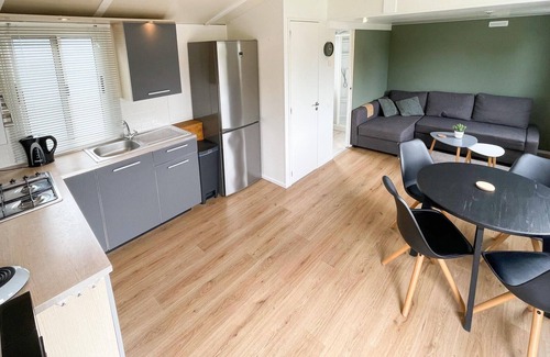 Tzummarum House | Gorgeous home in Tzummarum with WiFi