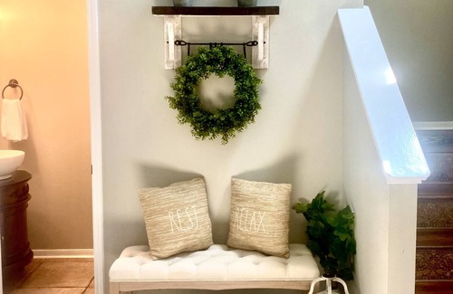 Barker House | Gorgeous Home with sparkling pool/ Spa & Pool Table!