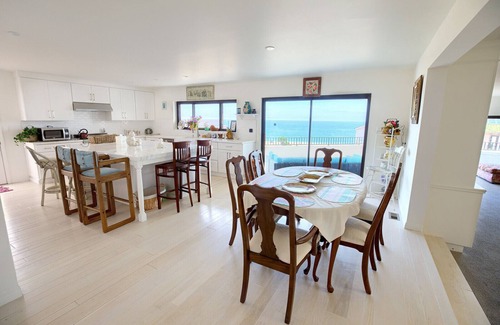 Playa Del Rey House | Gorgeous Huge Upscale Beach Castle at Beach Amazing Ocean Views 3 level, 4+4 .