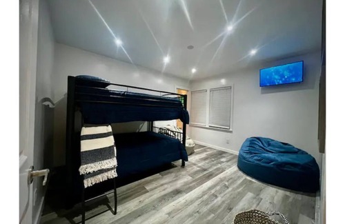 Los Angeles Villa | Gorgeous L.A. Home: In the Center of Everything!