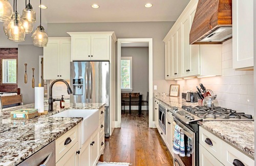 Spring City House | Gorgeous Lake Home, Private Boat Dock | Sleeps 10