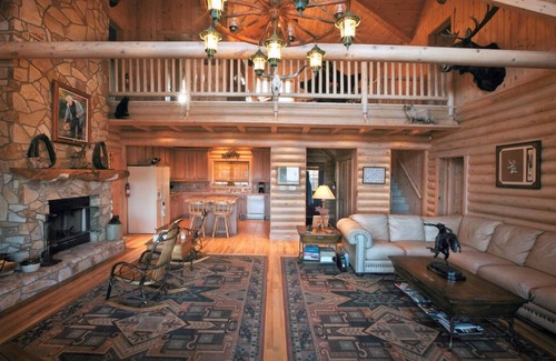 Glenville Cabin | Gorgeous Lake View Lodge with Private Dock