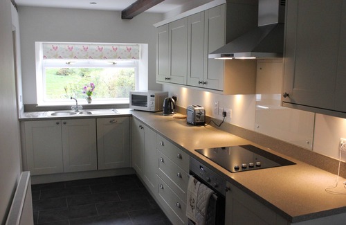 Kendal Cottage | Gorgeous Lakeland cottage with delightful private garden. Free EV charging.