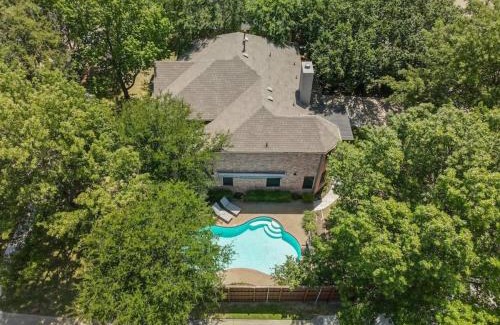 Plano House | Gorgeous Mansion with Pool & Cinema Room Sleeps 16
