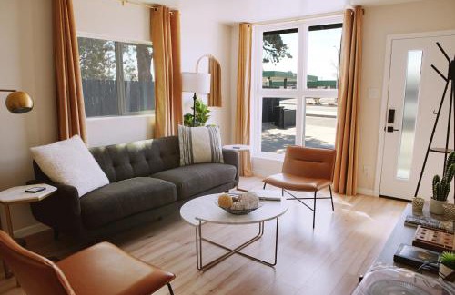 Northeast Heights House | Gorgeous Mid-Century Escape-Great Location Near Shopping & Dining