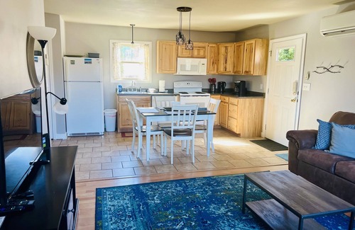 Asheville House | Gorgeous Mountain View, Duplex B, Dog Friendly, Fresh New Look