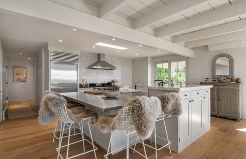 Northeast Santa Fe House | Gorgeous Newly Renovated Luxury Home Located 1 mile to Plaza Avail May 23- Aug 7