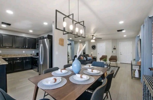 East Mesa House | GORGEOUS OASIS! 3BR 2 BA Full House W/Heated Pool