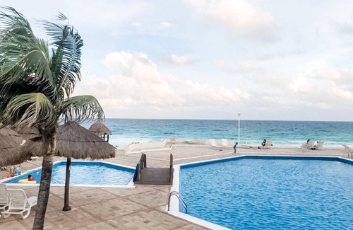 Zona Hotelera Apartment | GORGEOUS OCEAN VIEW 1BDR CONDO