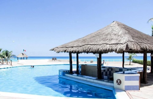 Zona Hotelera Apartment | GORGEOUS OCEAN VIEW 1BDR CONDO