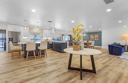 Saint James City House | Gorgeous & Spacious 3/3.5, Incredible Water Views! Sleeps 9!