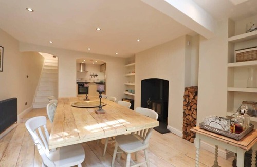 Clifton House | Gorgeous three bedroom townhouse in Clifton